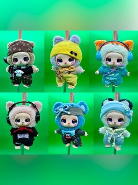 Cute Liila Plush Doll Keychain with Outfit